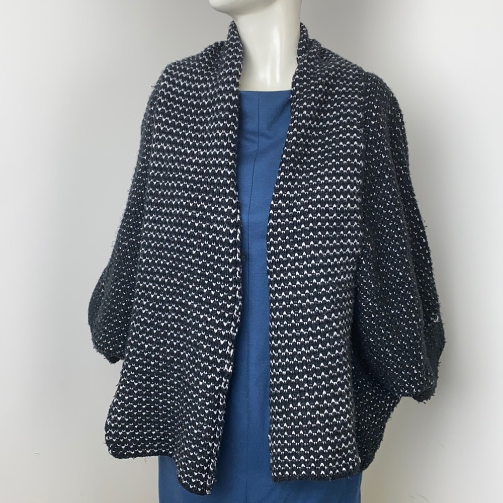 Zara Knit Black/White Wool Blend Shawl Batwing Open Front Cardigan Size M